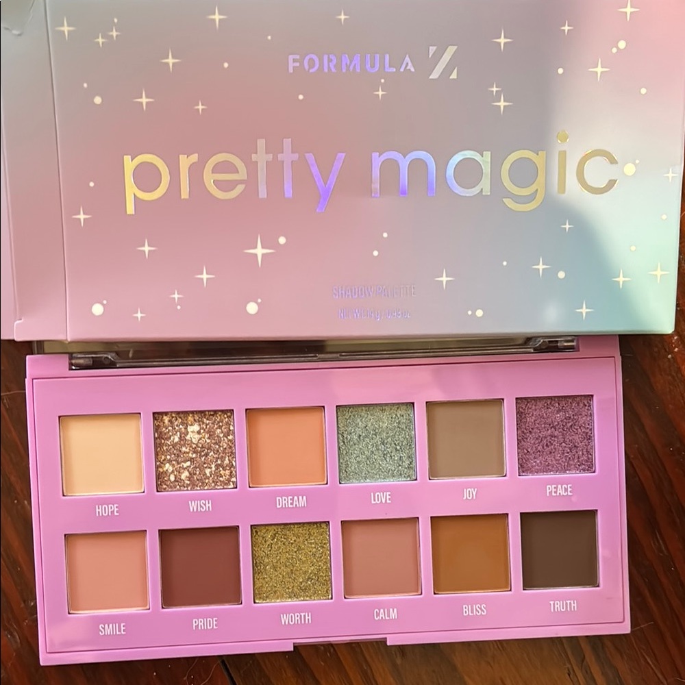 Pretty Magic Eyeshadow Palette